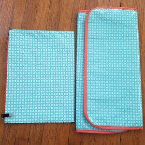 New! Baggalini Baby Changing Pad & Zipper Bag